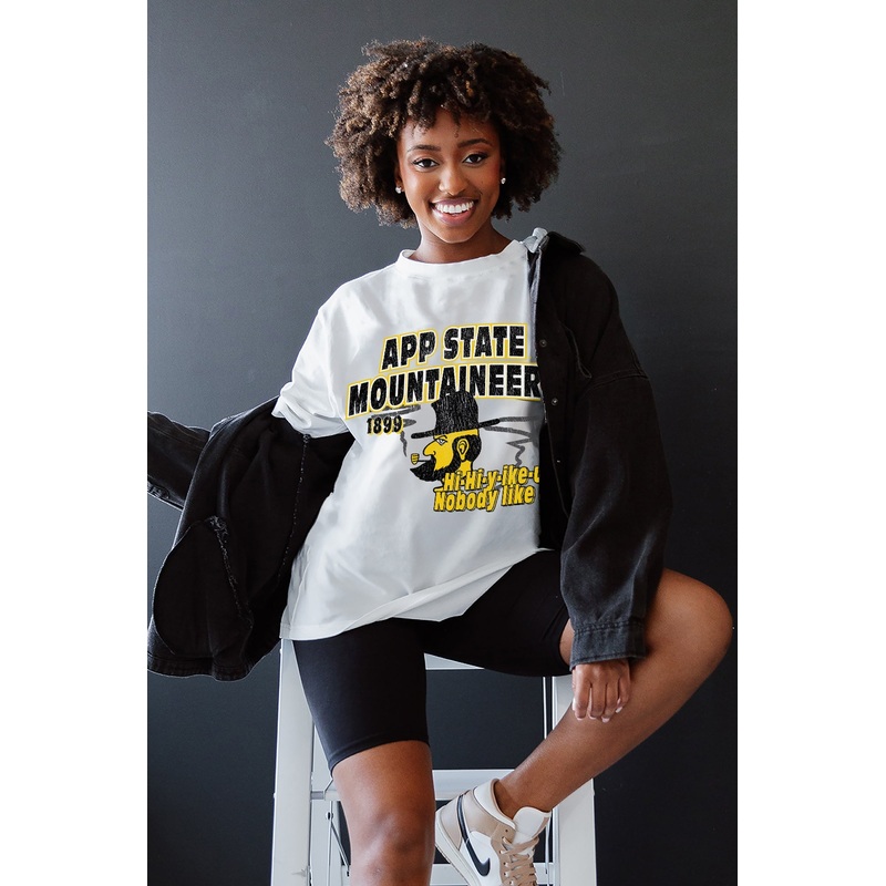 APPALACHIAN STATE MOUNTAINEERS IN THE LEAD OVERSIZED CREWNECK TEE