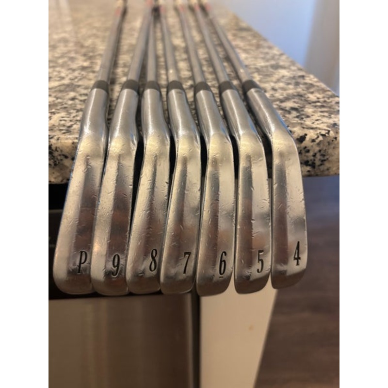 Srixon Z-Forged Right Handed Iron Set Steel Shaft (Used)