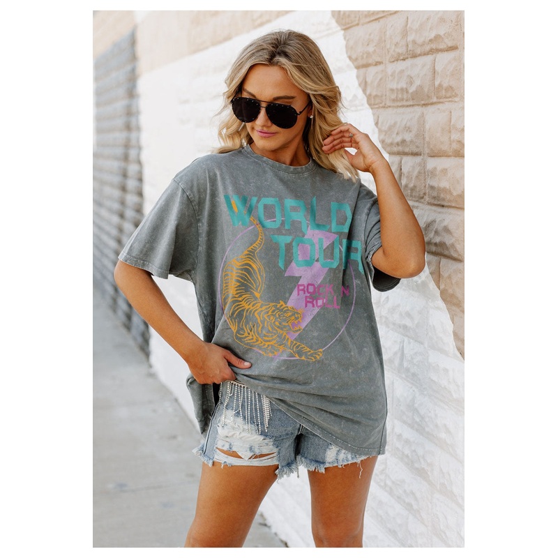 FREE SPIRIT WORLD TOUR OVERSIZED VINTAGE WASH TEE