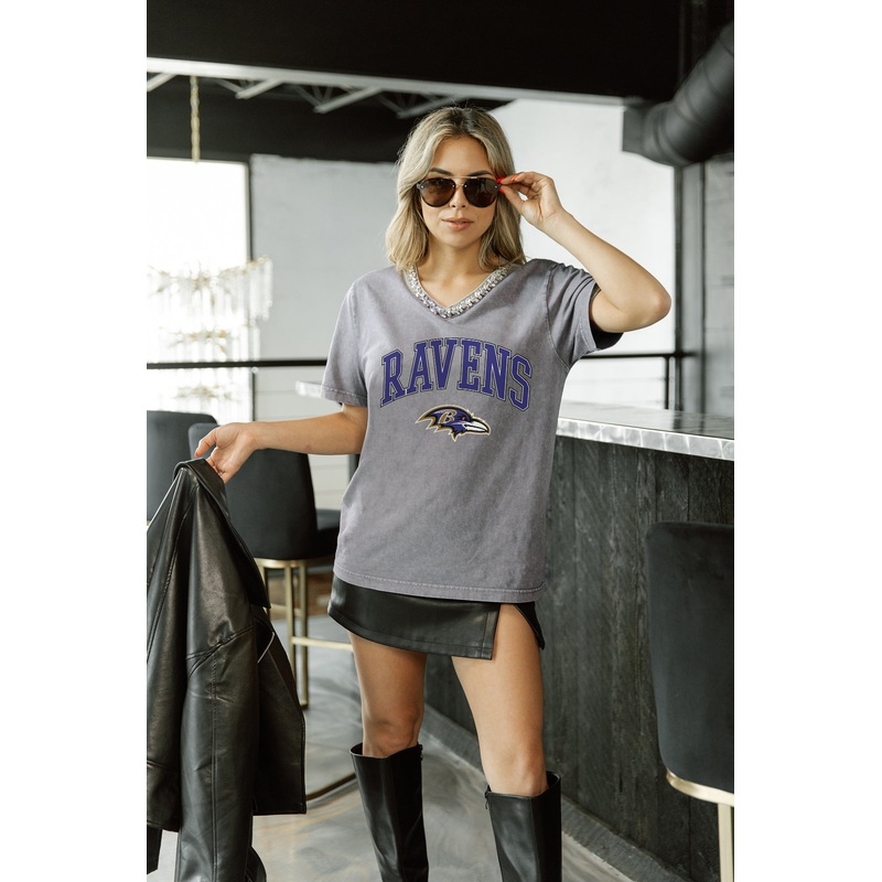 BALTIMORE RAVENS ICONIC EDGE RHINESTONE TRIM V-NECK TEE