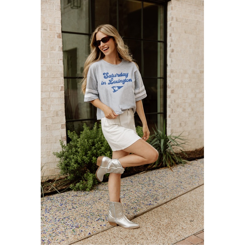 KENTUCKY WILDCATS On Location Drop-Shoulder Mid-Crop Tee