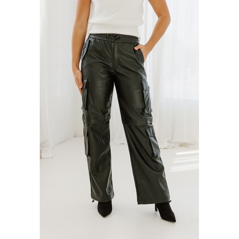 LEATHER COMFORT CARGO PANTS|Small|Medium|Large
