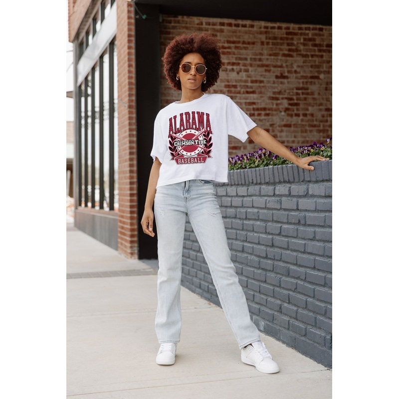ALABAMA CRIMSON TIDE BASES LOADED BOXY FIT WOMEN’S CROP TEE